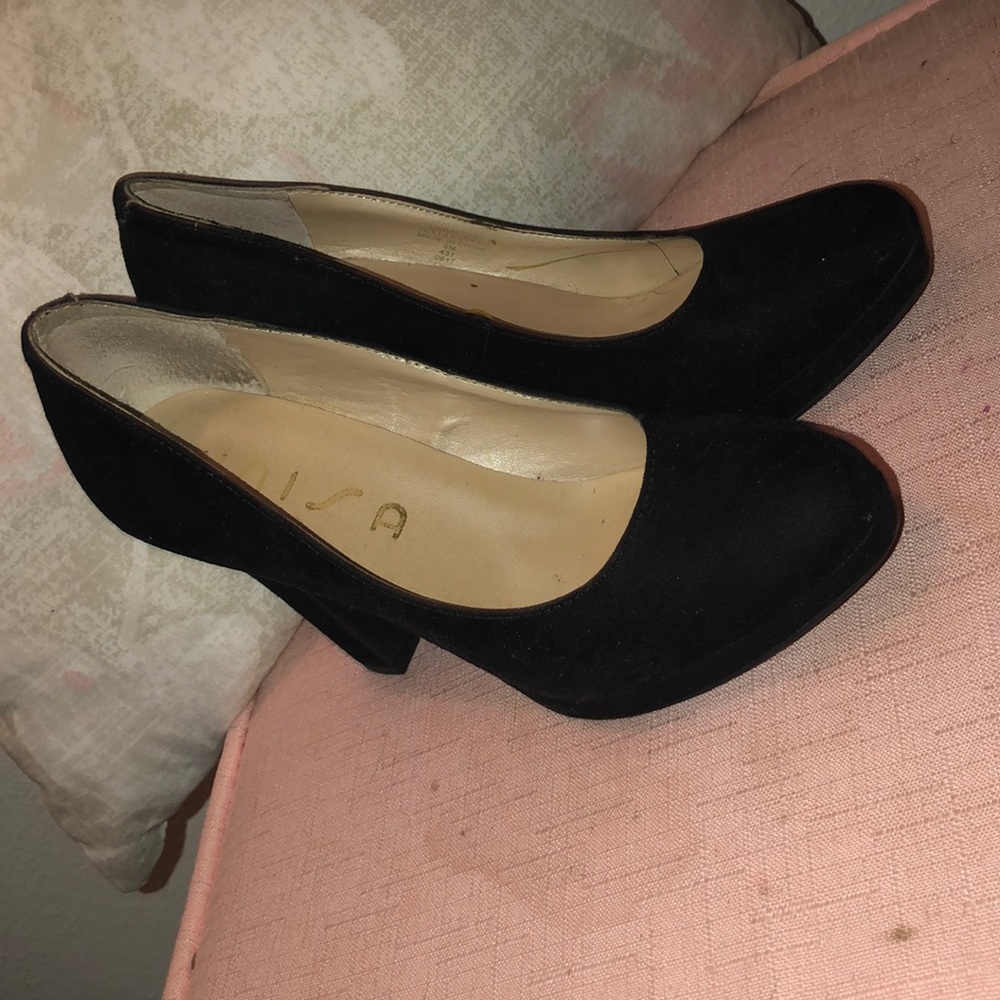 BLACK SUEDE HEELS